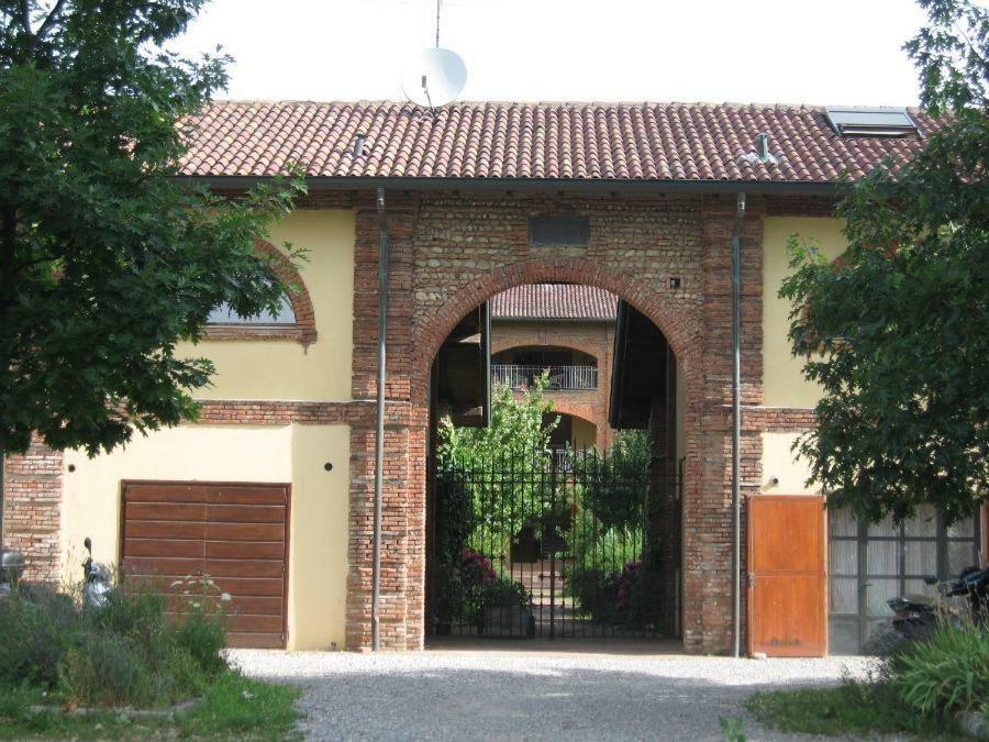 Cascina Radice Bed and Breakfast Arluno Exterior foto