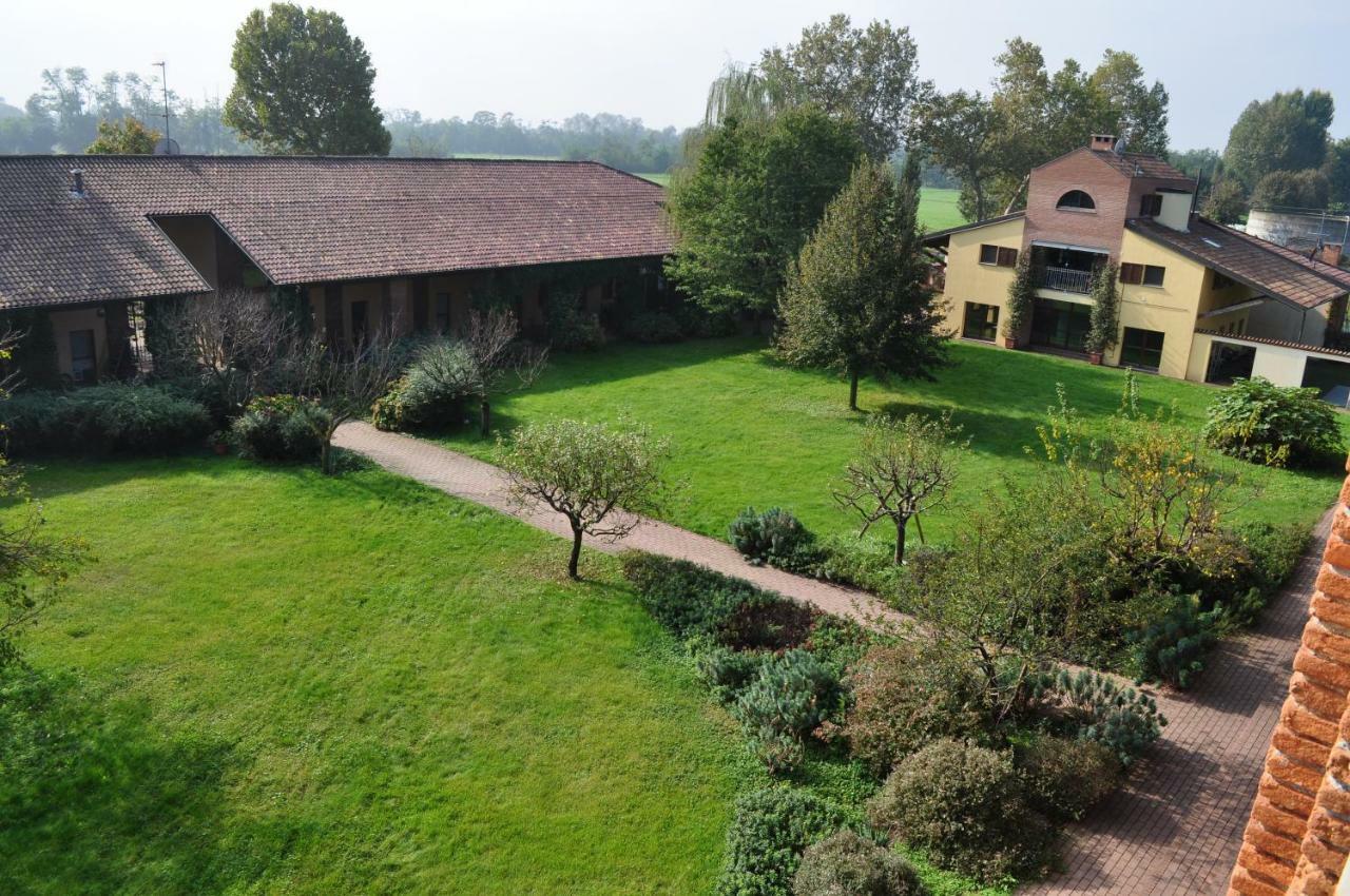 Cascina Radice Bed and Breakfast Arluno Exterior foto